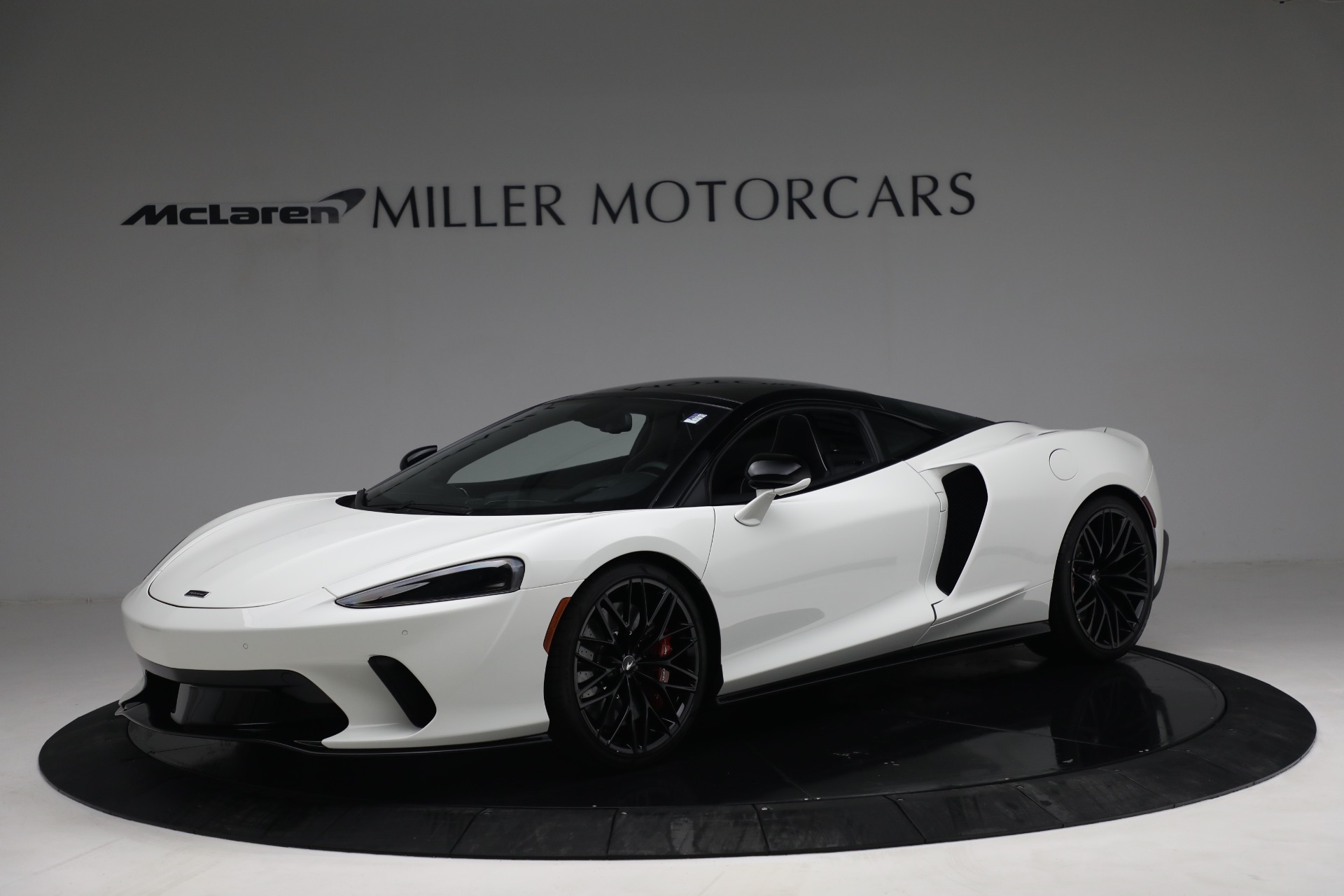 Used 2021 McLaren GT Luxe for sale Sold at Aston Martin of Greenwich in Greenwich CT 06830 1