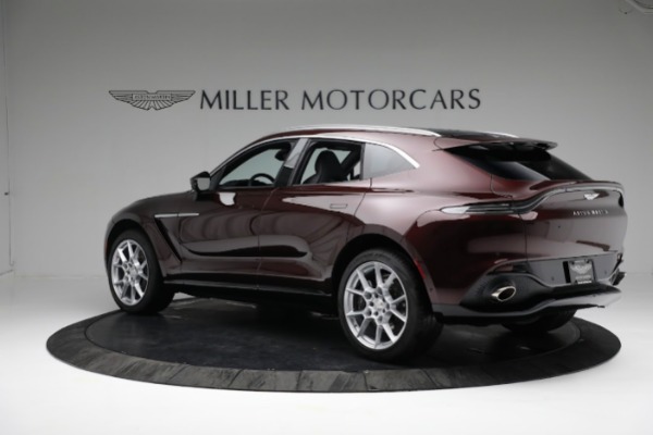 Used 2021 Aston Martin DBX for sale $167,900 at Aston Martin of Greenwich in Greenwich CT 06830 3