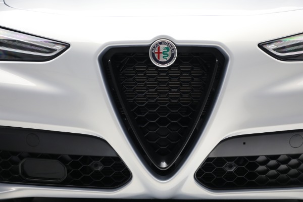 New 2022 Alfa Romeo Stelvio Sprint for sale Sold at Aston Martin of Greenwich in Greenwich CT 06830 26