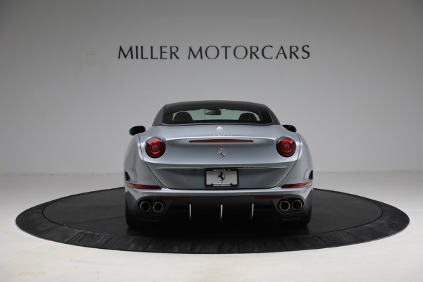 Used 2017 Ferrari California T for sale Sold at Aston Martin of Greenwich in Greenwich CT 06830 18