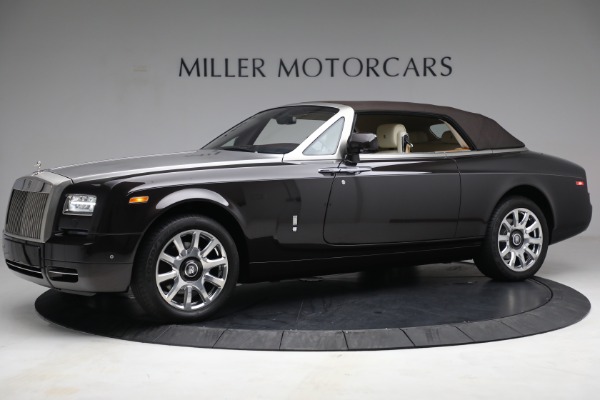 Used 2015 Rolls-Royce Phantom Drophead Coupe for sale Sold at Aston Martin of Greenwich in Greenwich CT 06830 15