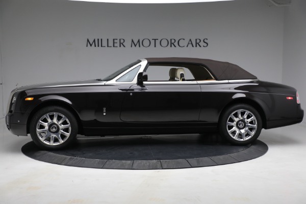 Used 2015 Rolls-Royce Phantom Drophead Coupe for sale Sold at Aston Martin of Greenwich in Greenwich CT 06830 16