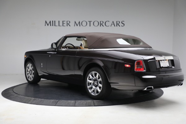 Used 2015 Rolls-Royce Phantom Drophead Coupe for sale Sold at Aston Martin of Greenwich in Greenwich CT 06830 18