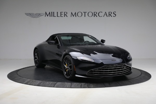 New 2021 Aston Martin Vantage Roadster for sale $192,386 at Aston Martin of Greenwich in Greenwich CT 06830 18