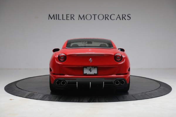 Used 2017 Ferrari California T for sale Sold at Aston Martin of Greenwich in Greenwich CT 06830 18