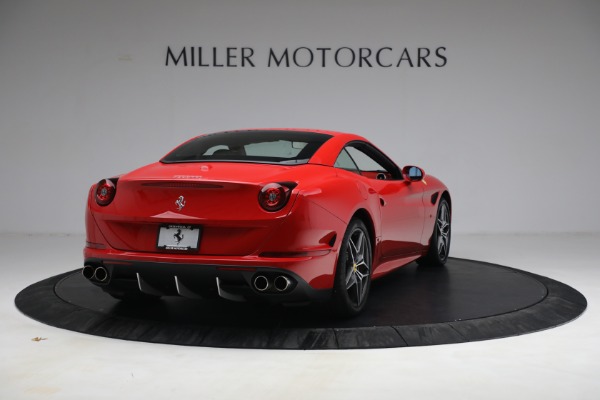 Used 2017 Ferrari California T for sale Sold at Aston Martin of Greenwich in Greenwich CT 06830 19