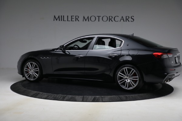 New 2022 Maserati Ghibli Modena Q4 for sale Sold at Aston Martin of Greenwich in Greenwich CT 06830 4