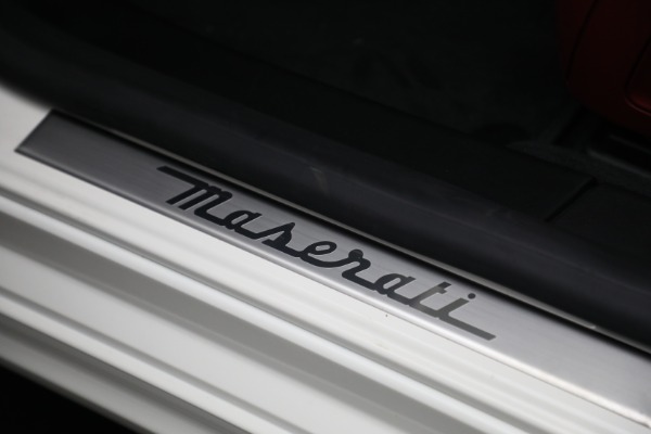 New 2022 Maserati Ghibli Modena Q4 for sale Sold at Aston Martin of Greenwich in Greenwich CT 06830 18