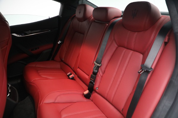 New 2022 Maserati Ghibli Modena Q4 for sale $99,755 at Aston Martin of Greenwich in Greenwich CT 06830 21