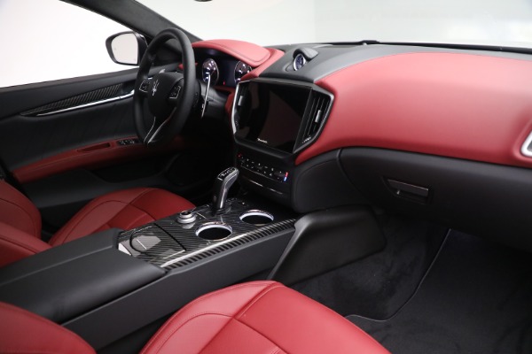 New 2022 Maserati Ghibli Modena Q4 for sale Sold at Aston Martin of Greenwich in Greenwich CT 06830 25