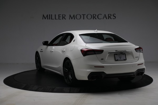 New 2022 Maserati Ghibli Modena Q4 for sale Sold at Aston Martin of Greenwich in Greenwich CT 06830 5