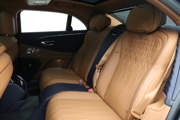 Used 2022 Bentley Flying Spur W12 for sale $299,900 at Aston Martin of Greenwich in Greenwich CT 06830 21