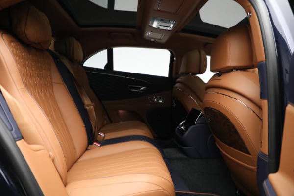 Used 2022 Bentley Flying Spur W12 for sale $299,900 at Aston Martin of Greenwich in Greenwich CT 06830 27
