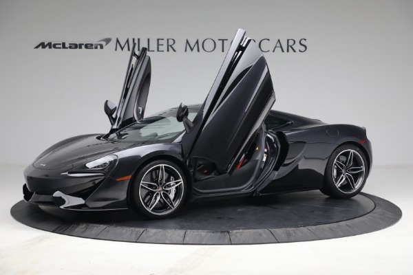 Used 2018 McLaren 570GT for sale Sold at Aston Martin of Greenwich in Greenwich CT 06830 15