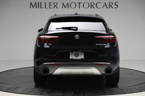 New 2022 Alfa Romeo Stelvio Ti for sale Sold at Aston Martin of Greenwich in Greenwich CT 06830 6