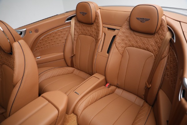 Used 2022 Bentley Continental GT V8 for sale $259,900 at Aston Martin of Greenwich in Greenwich CT 06830 26