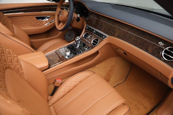 Used 2022 Bentley Continental GT V8 for sale $259,900 at Aston Martin of Greenwich in Greenwich CT 06830 28