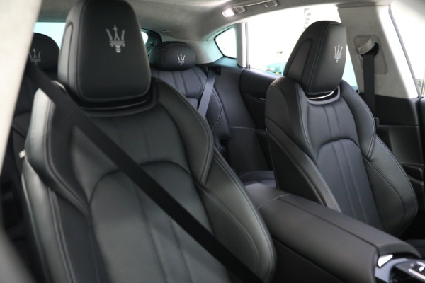 New 2022 Maserati Levante Modena for sale $107,306 at Aston Martin of Greenwich in Greenwich CT 06830 16