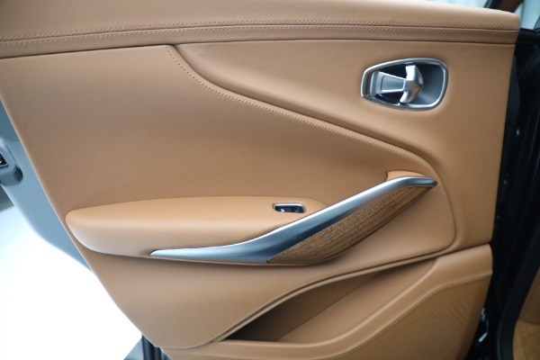 New 2021 Aston Martin DBX for sale $228,186 at Aston Martin of Greenwich in Greenwich CT 06830 20