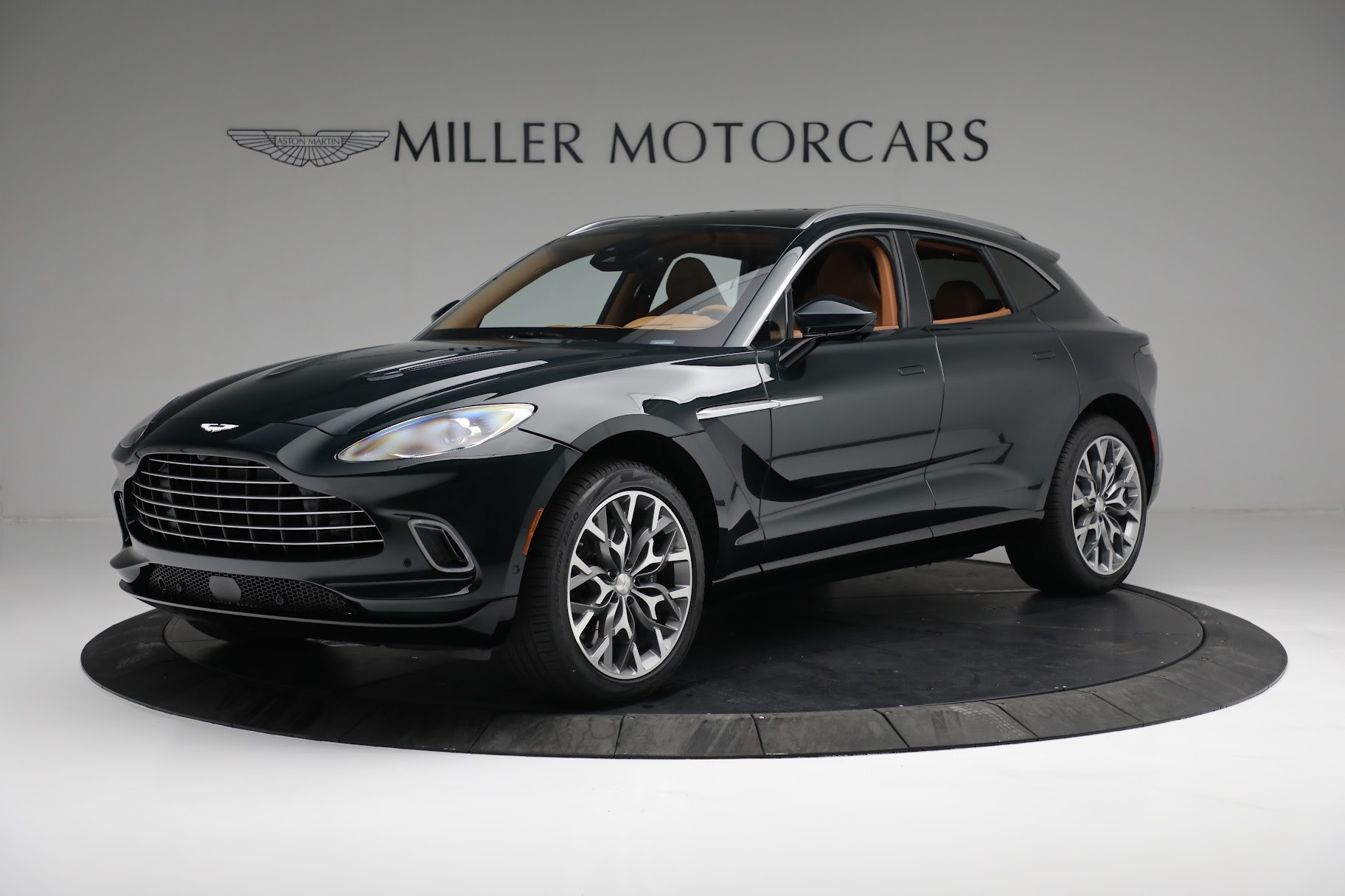 New 2021 Aston Martin DBX for sale $228,186 at Aston Martin of Greenwich in Greenwich CT 06830 1