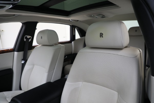 Used 2012 Rolls-Royce Ghost EWB for sale Sold at Aston Martin of Greenwich in Greenwich CT 06830 19