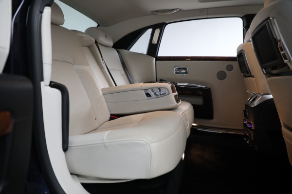 Used 2012 Rolls-Royce Ghost EWB for sale Sold at Aston Martin of Greenwich in Greenwich CT 06830 28