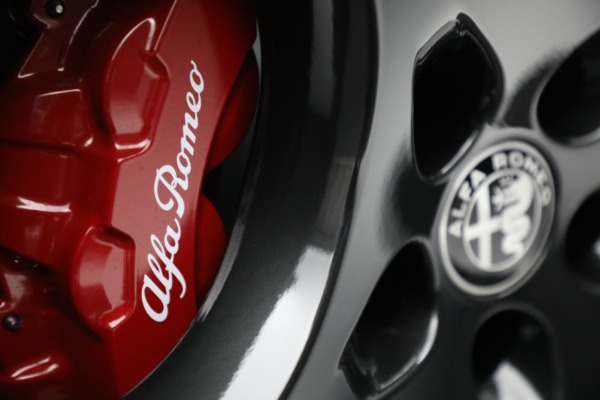 New 2022 Alfa Romeo Stelvio Veloce for sale Sold at Aston Martin of Greenwich in Greenwich CT 06830 28