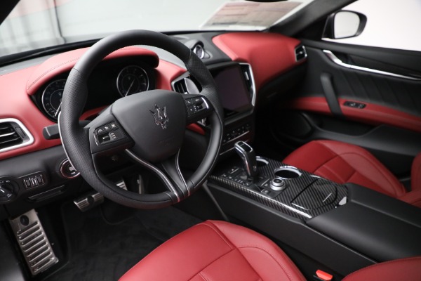 New 2022 Maserati Ghibli Modena Q4 for sale Sold at Aston Martin of Greenwich in Greenwich CT 06830 13