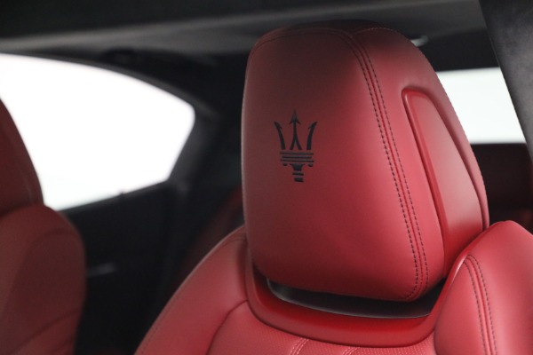 New 2022 Maserati Ghibli Modena Q4 for sale Sold at Aston Martin of Greenwich in Greenwich CT 06830 16