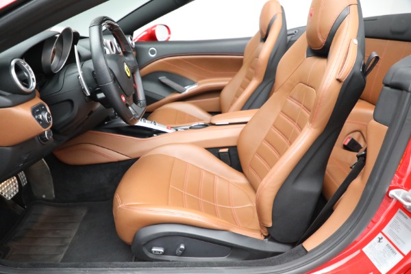 Used 2016 Ferrari California T for sale $179,900 at Aston Martin of Greenwich in Greenwich CT 06830 23
