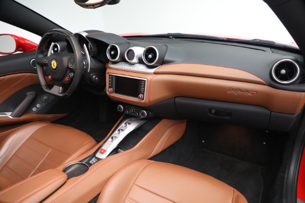 Used 2016 Ferrari California T for sale Sold at Aston Martin of Greenwich in Greenwich CT 06830 27