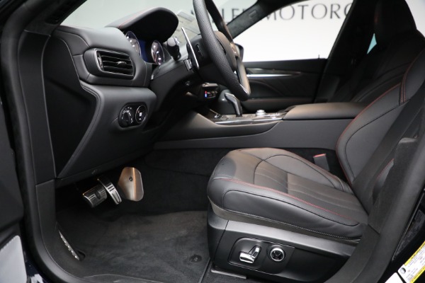 New 2022 Maserati Levante GT for sale Sold at Aston Martin of Greenwich in Greenwich CT 06830 14
