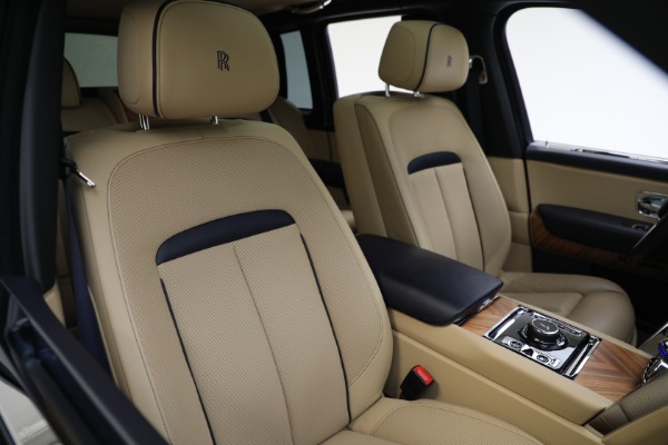 Used 2019 Rolls-Royce Cullinan for sale $419,900 at Aston Martin of Greenwich in Greenwich CT 06830 17