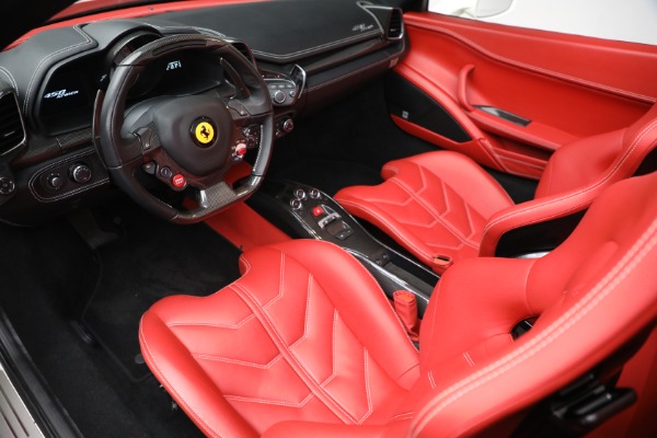 Used 2012 Ferrari 458 Spider for sale $329,900 at Aston Martin of Greenwich in Greenwich CT 06830 19