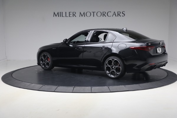 Used 2022 Alfa Romeo Giulia Veloce for sale $27,900 at Miller Motorcars Aston Martin in Greenwich CT 06830 4