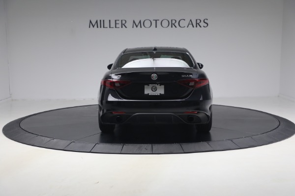 Used 2022 Alfa Romeo Giulia Veloce for sale $27,900 at Miller Motorcars Aston Martin in Greenwich CT 06830 6