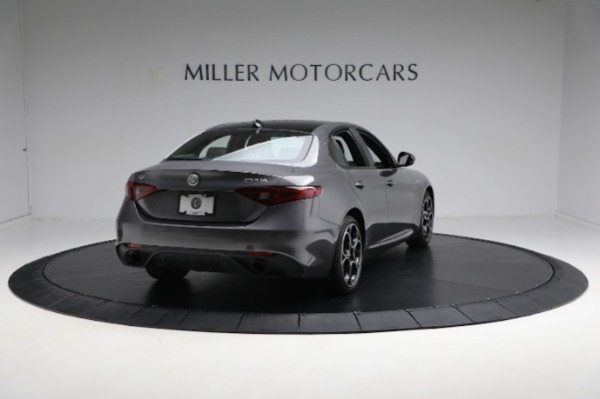 Used 2022 Alfa Romeo Giulia Veloce for sale Sold at Aston Martin of Greenwich in Greenwich CT 06830 10