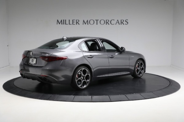 Used 2022 Alfa Romeo Giulia Veloce for sale Sold at Aston Martin of Greenwich in Greenwich CT 06830 11