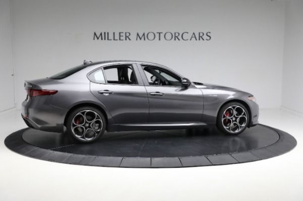 Used 2022 Alfa Romeo Giulia Veloce for sale Sold at Aston Martin of Greenwich in Greenwich CT 06830 13