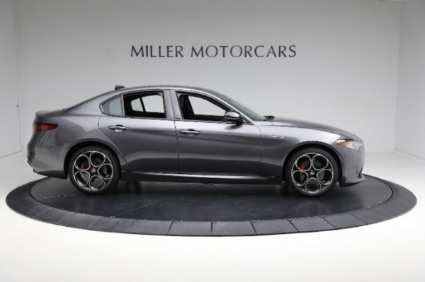 Used 2022 Alfa Romeo Giulia Veloce for sale $36,900 at Aston Martin of Greenwich in Greenwich CT 06830 14