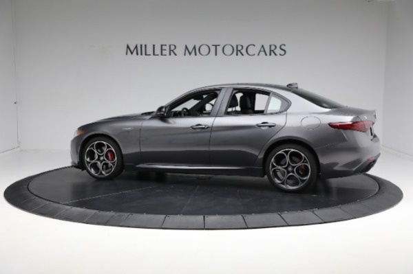 Used 2022 Alfa Romeo Giulia Veloce for sale Sold at Aston Martin of Greenwich in Greenwich CT 06830 6