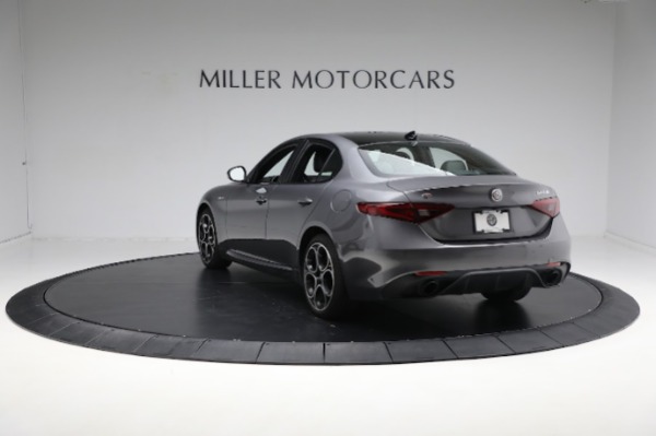 Used 2022 Alfa Romeo Giulia Veloce for sale Sold at Aston Martin of Greenwich in Greenwich CT 06830 8