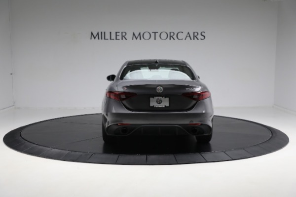 Used 2022 Alfa Romeo Giulia Veloce for sale Sold at Aston Martin of Greenwich in Greenwich CT 06830 9