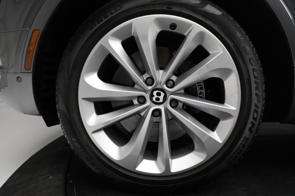 Used 2018 Bentley Bentayga W12 Signature for sale $179,900 at Aston Martin of Greenwich in Greenwich CT 06830 12