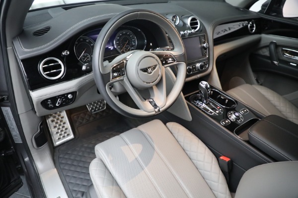 Used 2018 Bentley Bentayga W12 Signature for sale $179,900 at Aston Martin of Greenwich in Greenwich CT 06830 14