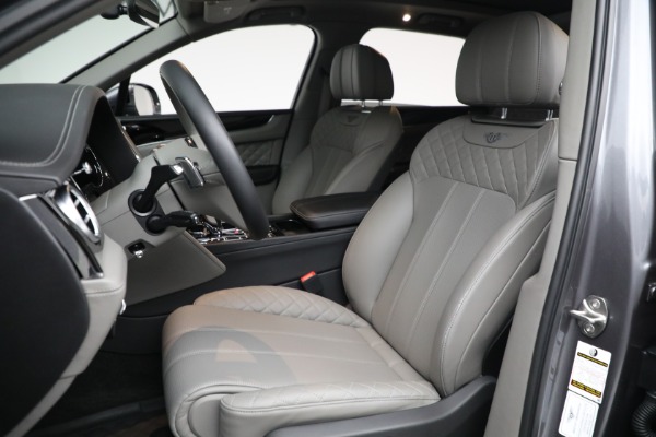 Used 2018 Bentley Bentayga W12 Signature for sale $179,900 at Aston Martin of Greenwich in Greenwich CT 06830 16