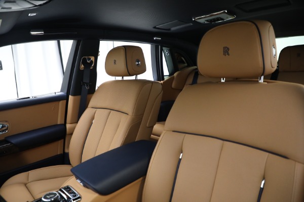 Used 2022 Rolls-Royce Phantom for sale $599,900 at Aston Martin of Greenwich in Greenwich CT 06830 12