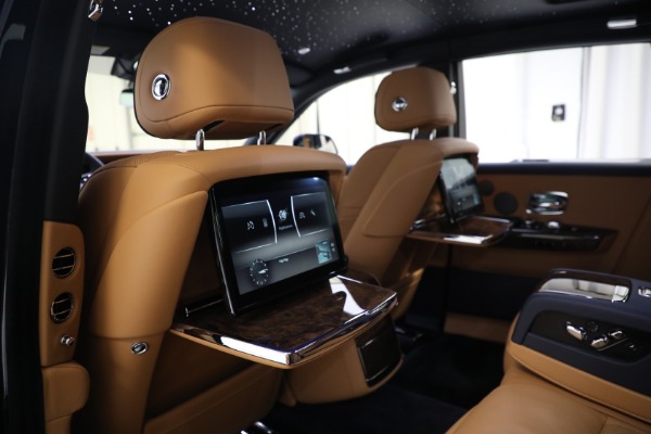 Used 2022 Rolls-Royce Phantom for sale Sold at Aston Martin of Greenwich in Greenwich CT 06830 18