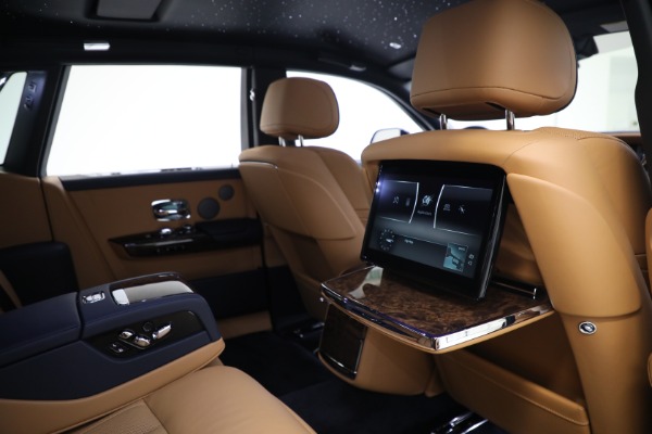 Used 2022 Rolls-Royce Phantom for sale Sold at Aston Martin of Greenwich in Greenwich CT 06830 19