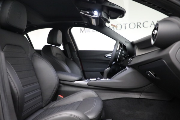 New 2022 Alfa Romeo Giulia Veloce for sale Sold at Miller Motorcars Aston Martin in Greenwich CT 06830 20